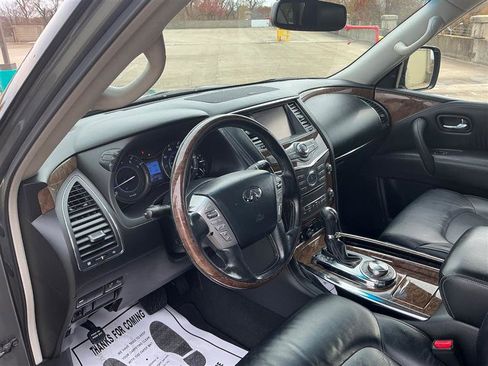 Used 2017 INFINITI QX80 4WD w/ Driver Assistance Package image 27