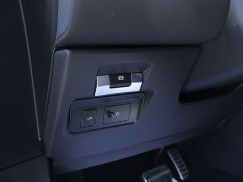 Used 2022 Land Rover Range Rover Evoque R-Dynamic S AWD/4WD image 19