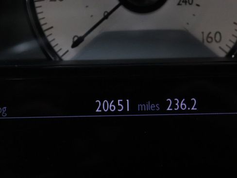 Used 2016 Rolls-Royce Ghost image 41