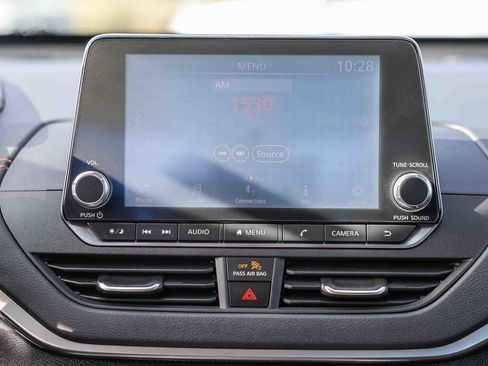 Used 2020 Nissan Altima 2.5 SR w/ Premium Package image 4