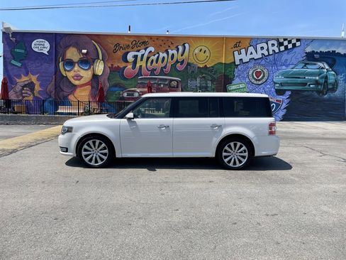 Used 2019 Ford Flex Limited w/ Equipment Group 303A AWD/4WD image 2