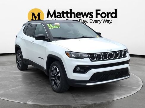 Used 2024 Jeep Compass Limited AWD/4WD image 8
