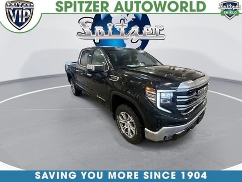 Used 2024 GMC Sierra 1500 SLT image 2