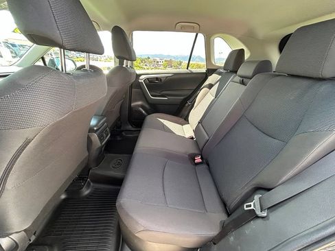 Used 2024 Toyota RAV4 LE AWD/4WD image 26