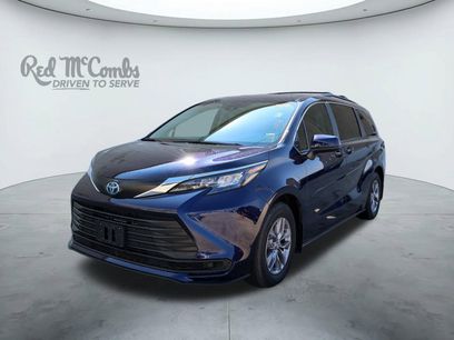 Used 2024 Toyota Sienna LE