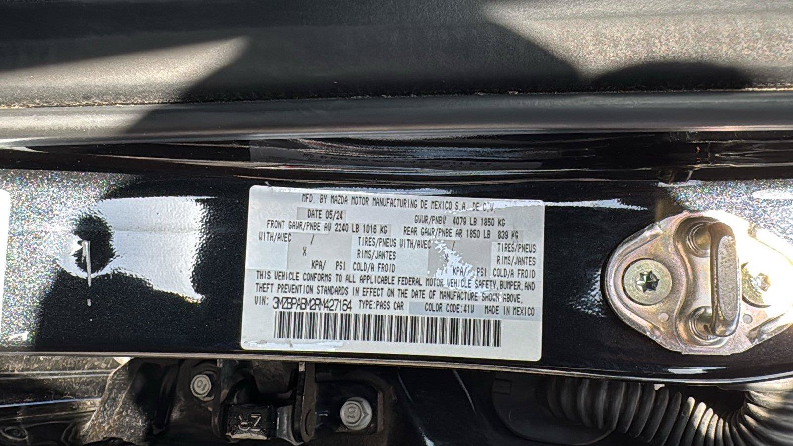Used 2024 MAZDA MAZDA3 s FWD image 20