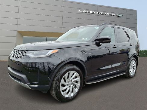 Used 2025 Land Rover Discovery S AWD/4WD image 1