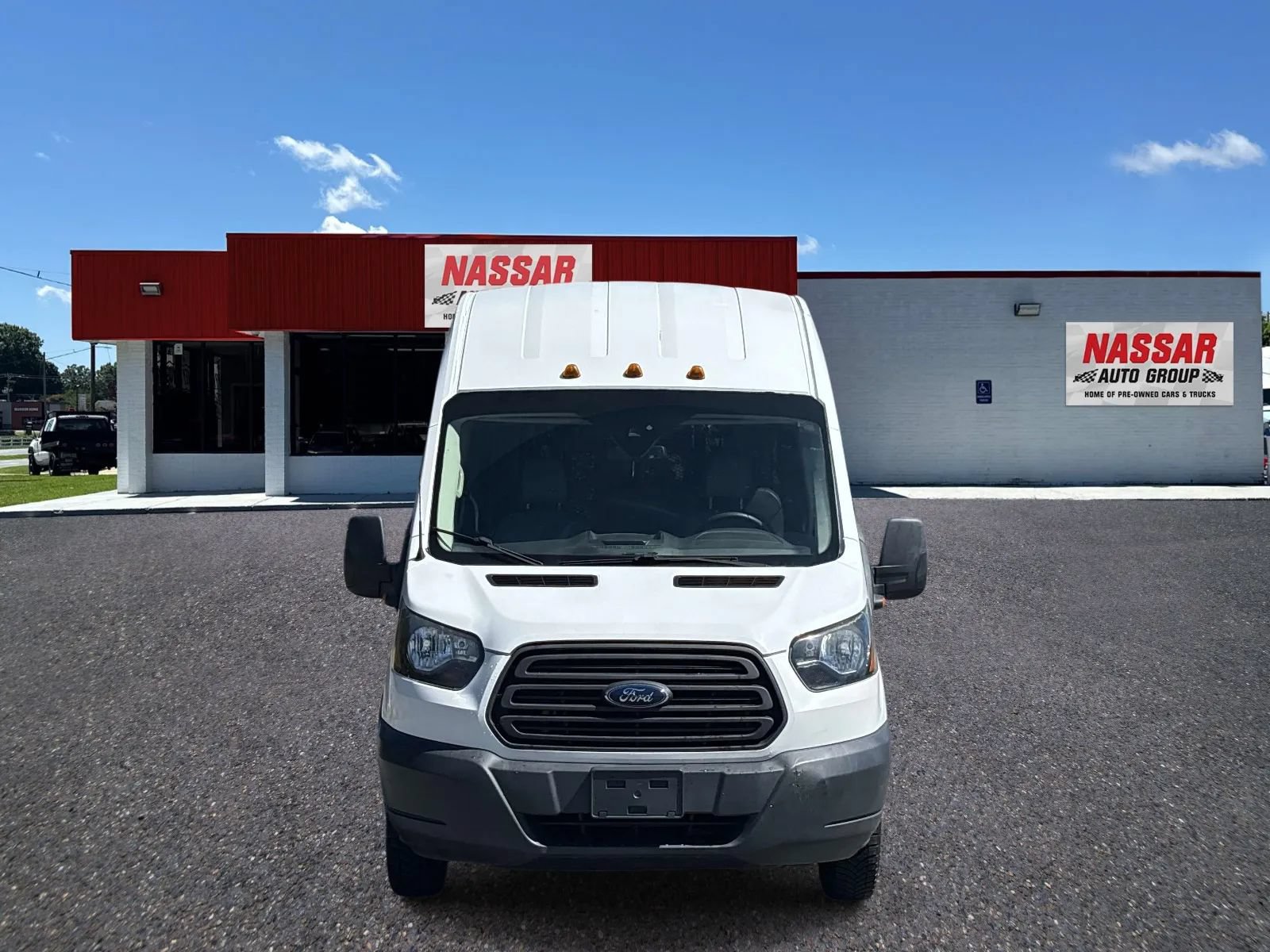Used 2017 Ford Transit 350 XL RWD image 2