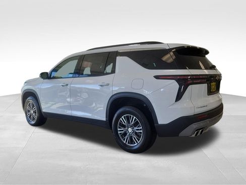 New 2026 Chevrolet Traverse LT w/ LPO, Floor Liner Package FWD image 3