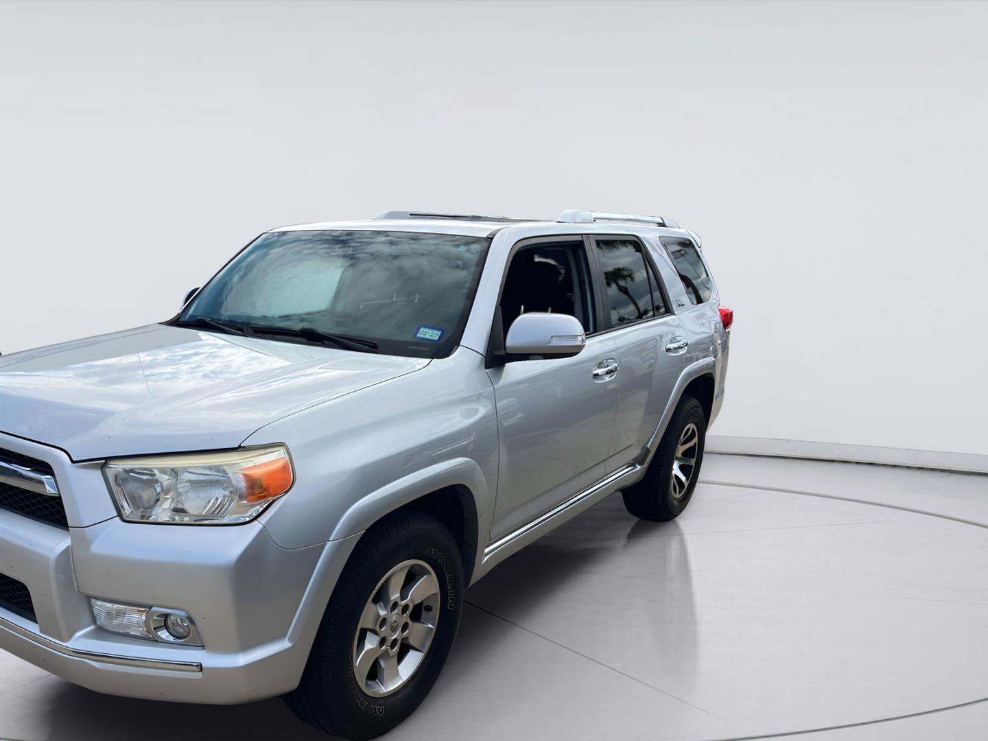 Used 2011 Toyota 4Runner SR5 w/ Premium Pkg w/Leather RWD image 1