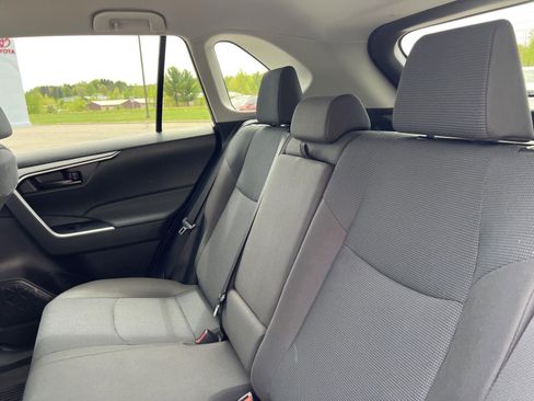 Used 2025 Toyota RAV4 LE AWD/4WD image 13