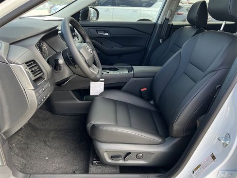 New 2026 Nissan Rogue SV image 13