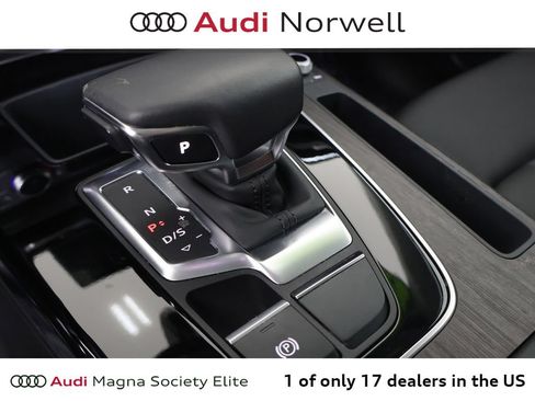 Used 2023 Audi Q5 2.0T Premium w/ Convenience Package AWD/4WD image 4