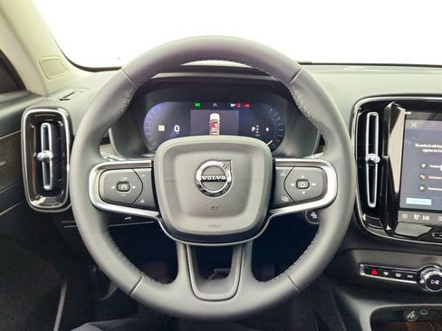 New 2026 Volvo XC40 B4 Plus w/ Climate Package image 25