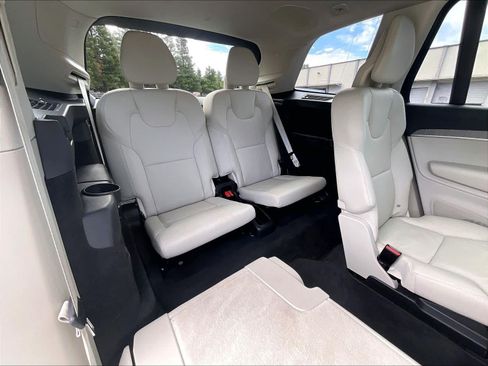 Used 2023 Volvo XC90 B6 Plus w/ Protection Package Premier AWD/4WD image 31