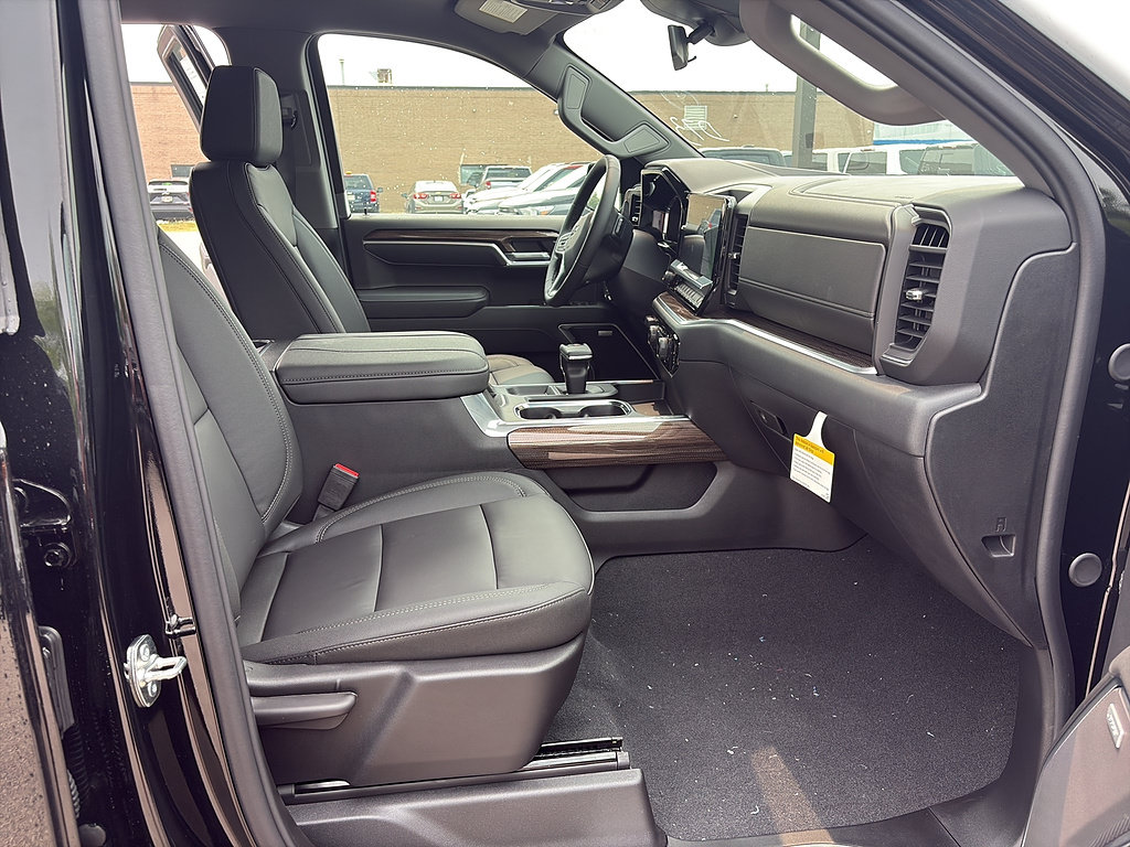 New 2026 Chevrolet Silverado 1500 RST w/ RST All Star Premium Package AWD/4WD image 16