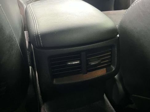 Used 2017 Dodge Challenger GT w/ GT Interior Package image 18