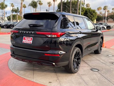 New 2026 Nissan Rogue SL image 7