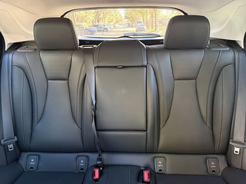 Used 2024 Buick Envision Preferred image 32