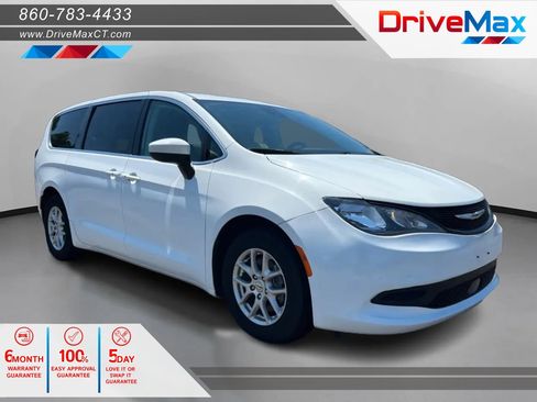 Used 2023 Chrysler Voyager LX FWD image 1