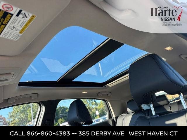 Certified 2024 Nissan Ariya AWD image 19