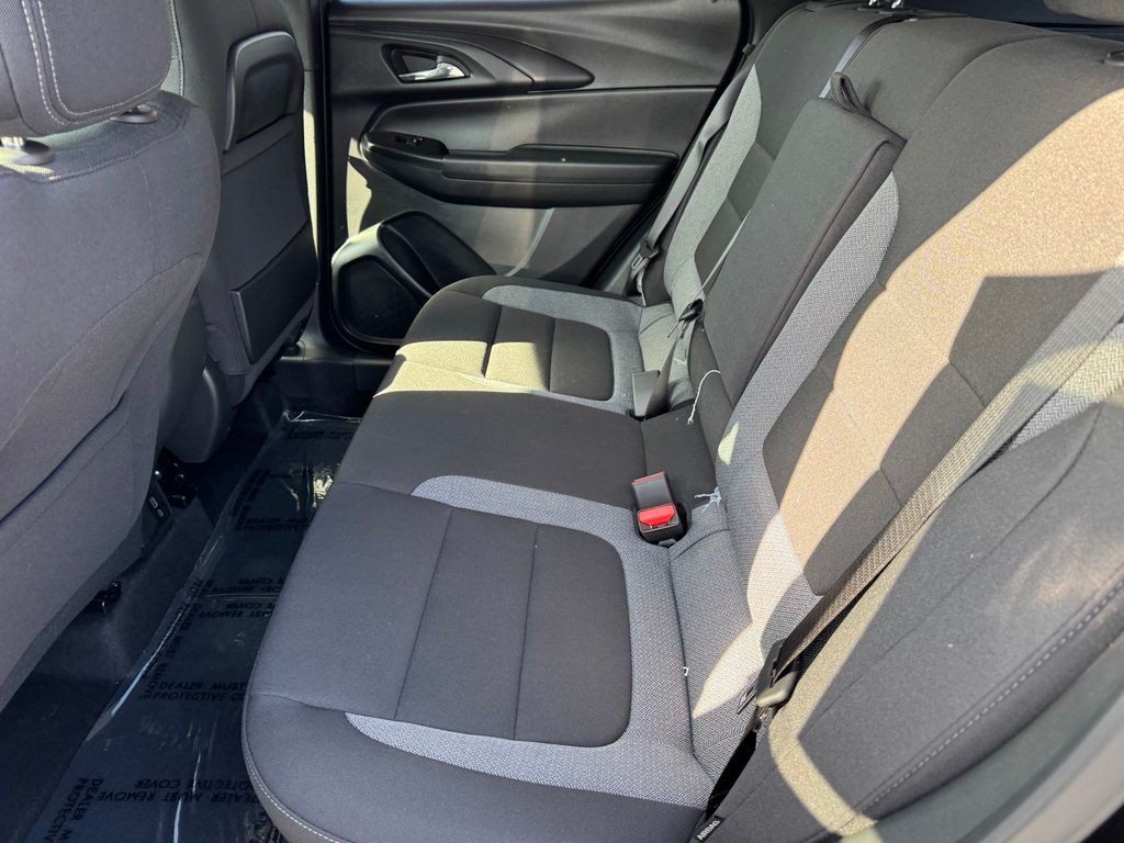 New 2026 Chevrolet TrailBlazer LT w/ Convenience Package FWD image 13
