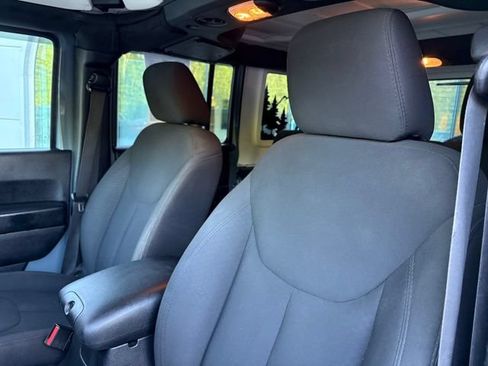 Used 2015 Jeep Wrangler Unlimited Sport w/ Quick Order Package 24S AWD/4WD image 16
