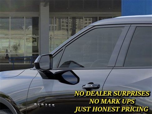 New 2026 Chevrolet Blazer LT image 12