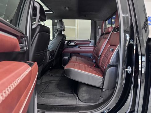 Certified 2024 GMC Sierra 3500 Denali Ultimate image 13