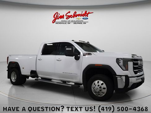 Used 2025 GMC Sierra 3500 SLE w/ SLE Convenience Package image 1