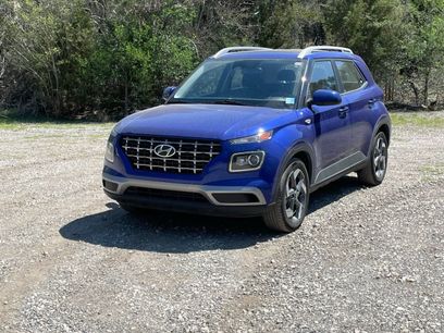 Used 2025 Hyundai Venue SEL