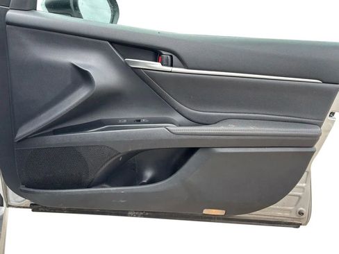 Used 2018 Toyota Camry XSE FWD image 24