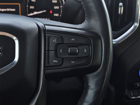 Used 2022 GMC Sierra 2500 AT4 w/ AT4 Preferred Package image 16