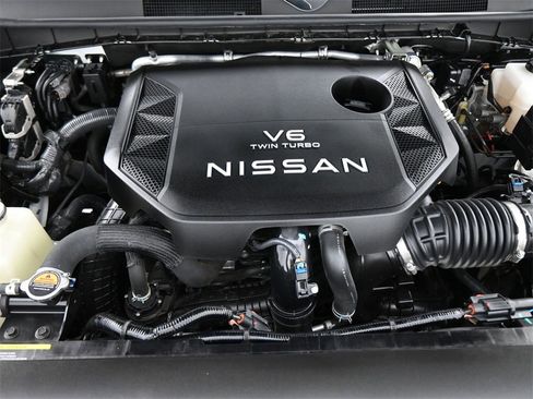 Used 2025 Nissan Armada Platinum Reserve image 27