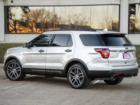 Used 2016 Ford Explorer Sport w/ Equipment Group 401A image 5