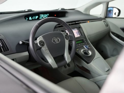 Used 2011 Toyota Prius Four w/ Solar Roof Pkg FWD image 6