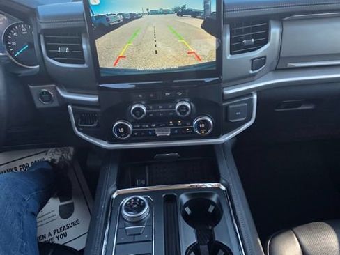 Used 2024 Ford Expedition Max XLT AWD/4WD image 23