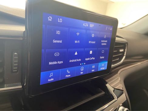 Used 2022 Ford Explorer Limited w/ Equipment Group 301A image 35