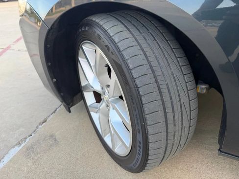 Used 2018 Chevrolet Impala Premier FWD image 28