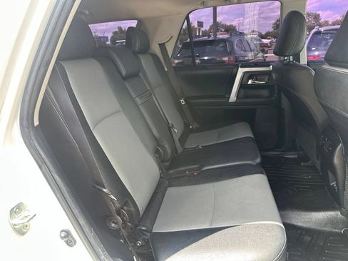 Used 2020 Toyota 4Runner SR5 Premium w/ Moonroof Package RWD image 17