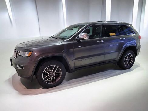 Used 2019 Jeep Grand Cherokee Limited image 19