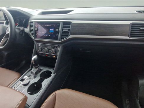 Used 2021 Volkswagen Atlas SE w/ Panoramic Sunroof Package image 30