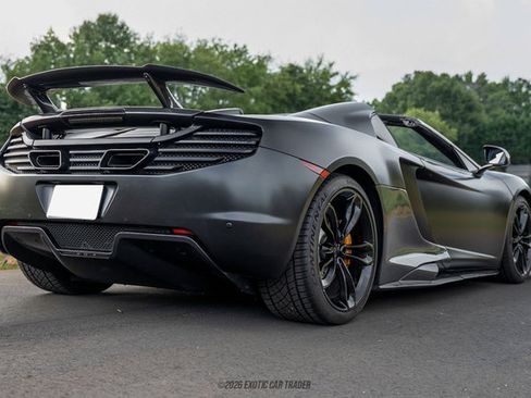 Used 2013 McLaren MP4-12C Spider RWD image 8