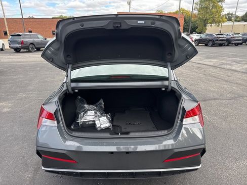 New 2025 Hyundai Elantra Sport image 15