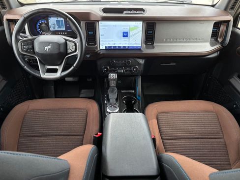 Used 2023 Ford Bronco Outer Banks AWD/4WD image 10