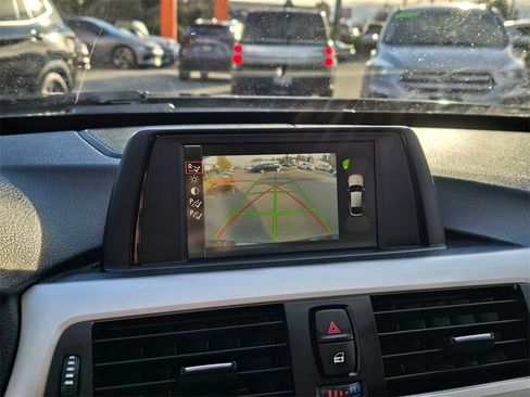 Used 2014 BMW 328i Gran Turismo xDrive image 32