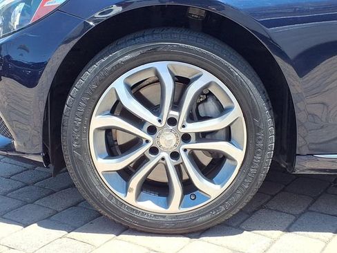 Used 2015 Mercedes-Benz C 300 4MATIC Sedan image 9