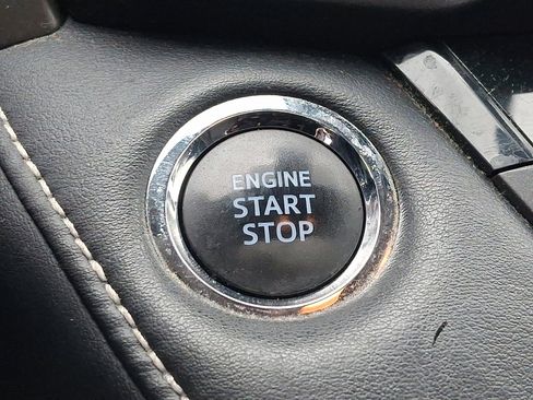 Used 2018 Toyota RAV4 XLE image 23