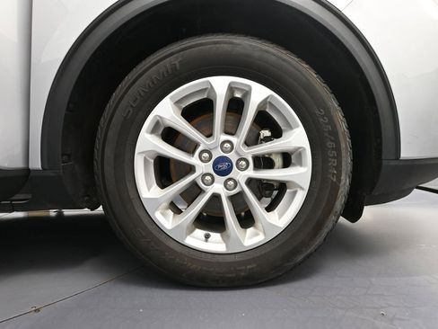 Used 2020 Ford Escape SE FWD image 15