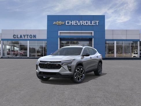 New 2026 Chevrolet Trax RS w/ Sunroof Package FWD image 30